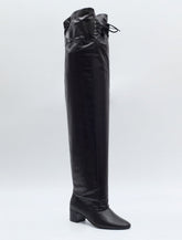no 2710 / Tall Victoria