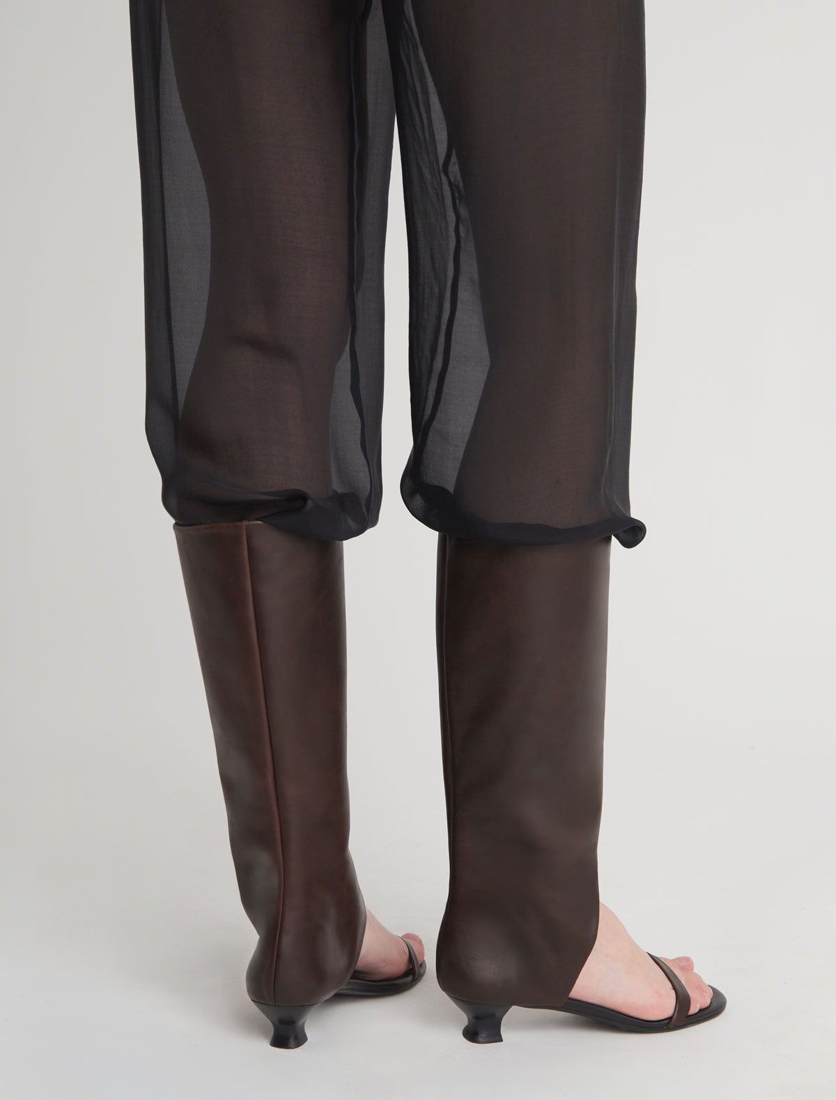 no 2835 / Manuela